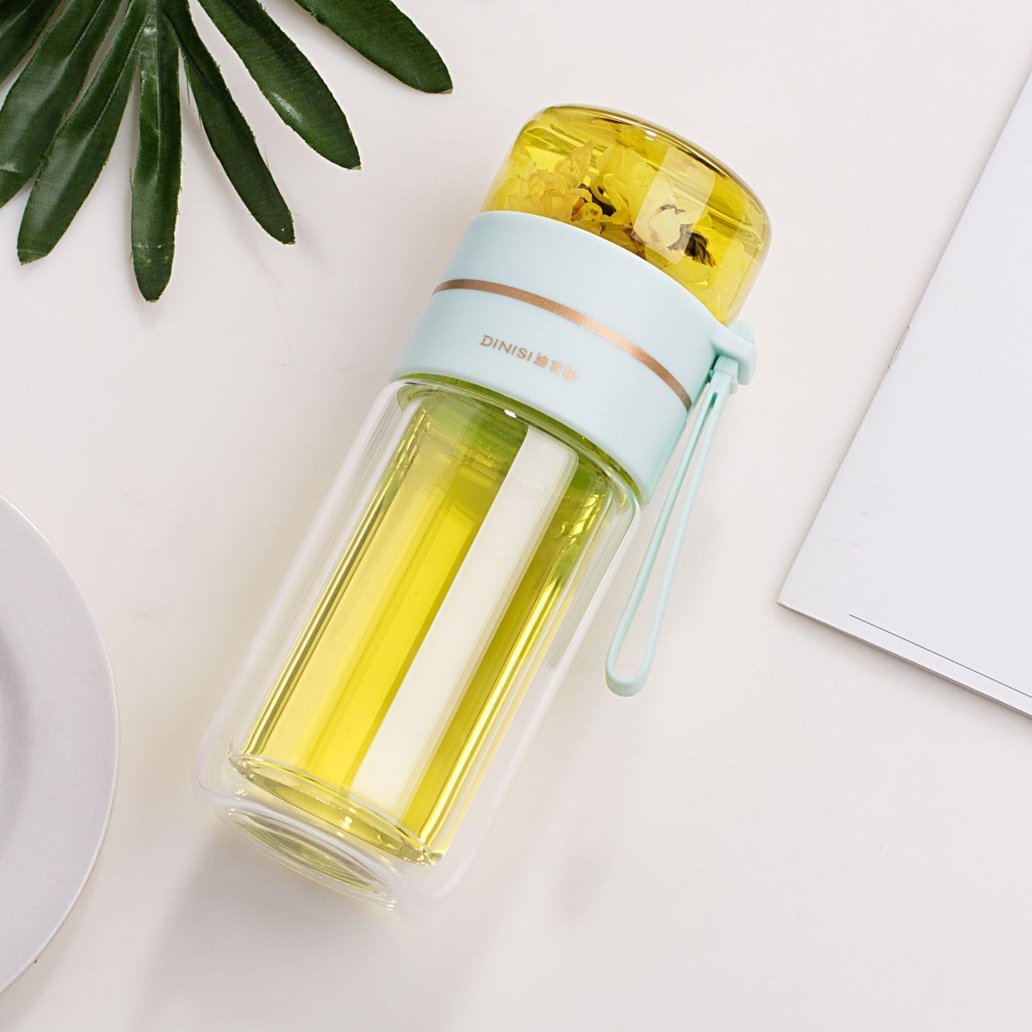 Doppelwandige Glas-Trinkflasche mit Teesieb