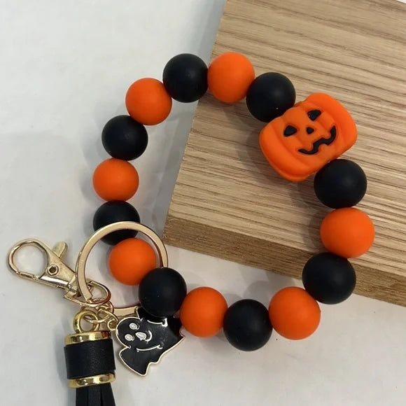 Halloween-Schlüsselanhänger mit Silikonperlen und Kürbis